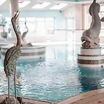 Отель Westlodge & Leisure Centre Бэнтри