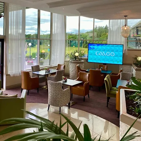 Westlodge & Leisure Centre Hotell