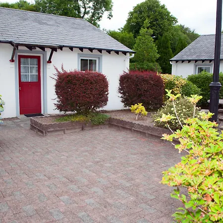 Westlodge & Leisure Centre Hotel 4*