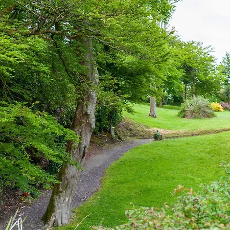 Westlodge & Leisure Centre Hotell