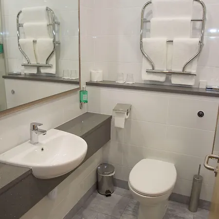 Westlodge & Leisure Centre