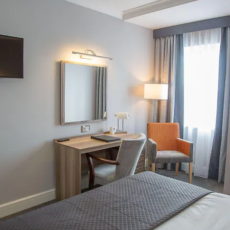 Westlodge & Leisure Centre Hotel Bantry