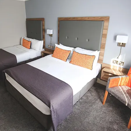 Westlodge & Leisure Centre 4*