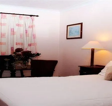 Westlodge & Leisure Centre 4*