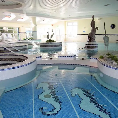 Hotell Westlodge & Leisure Centre 4*