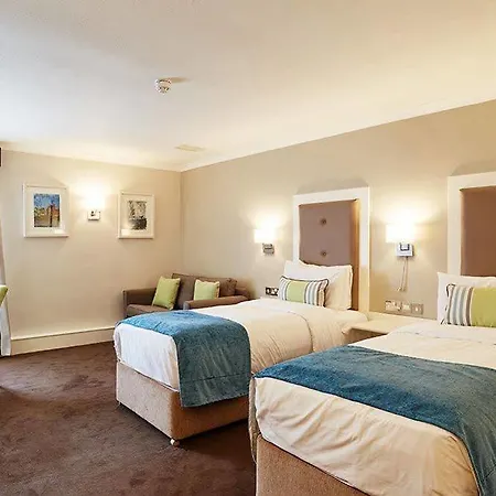 Westlodge & Leisure Centre Hotel