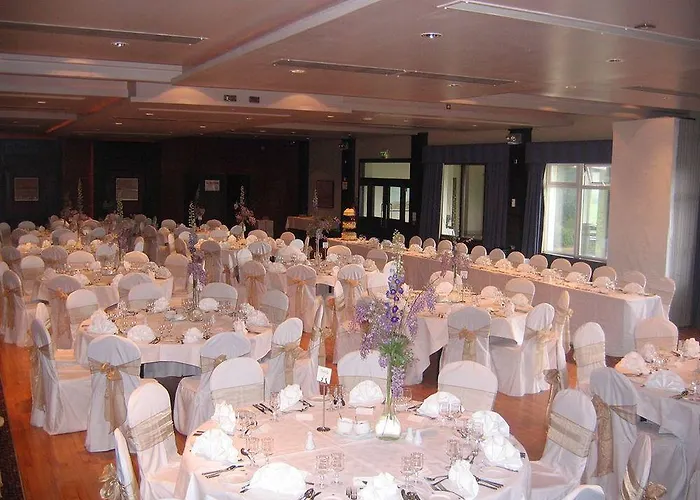 Westlodge & Leisure Centre Отель 4*