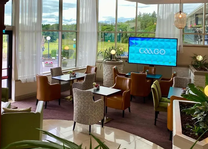 Westlodge & Leisure Centre Отель