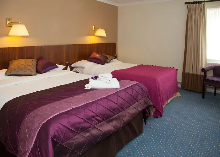 Westlodge & Leisure Centre Hotel 4*