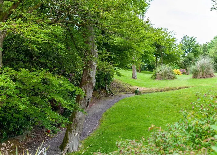 Westlodge & Leisure Centre Hotel
