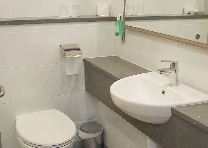 Westlodge & Leisure Centre Hotel Bantry