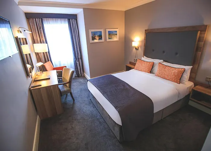 Westlodge & Leisure Centre Отель Бэнтри